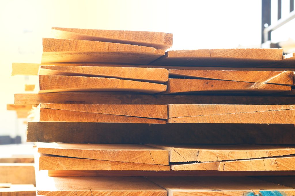Feather Edge Oak Cladding - Hardwoods Group