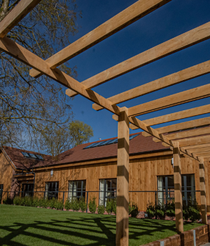 Oak Pergolas: Adding Style, Shade & Structure to Your Outdoor Space