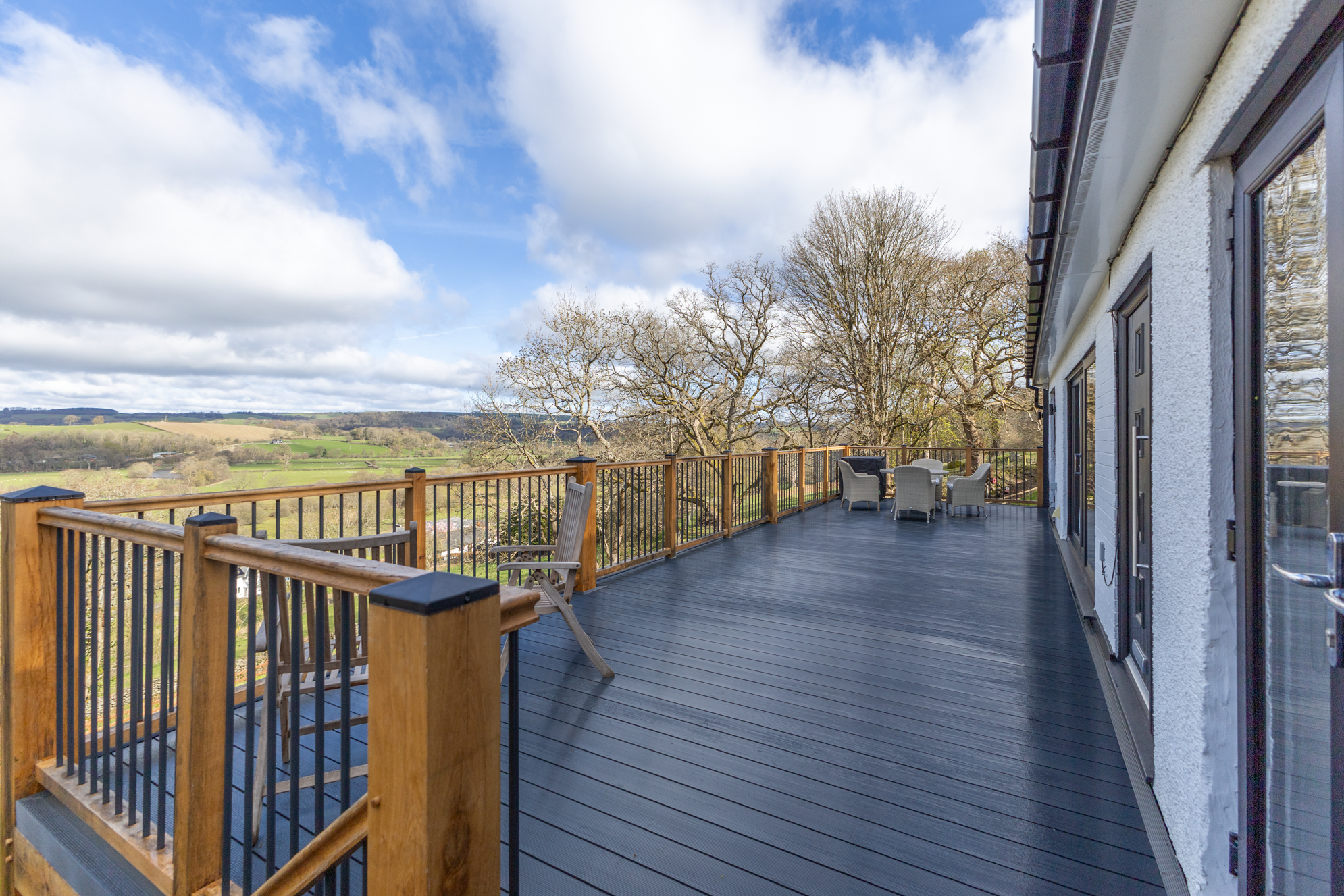 Bespoke Oak Balcony & Carport with Panoramic Views